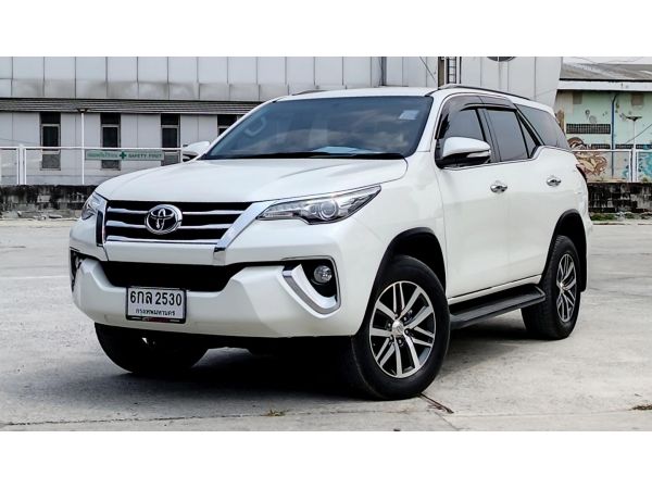 TOYOTA NEW FORTUNER 2.4 V.2WD. AT ปี 2017